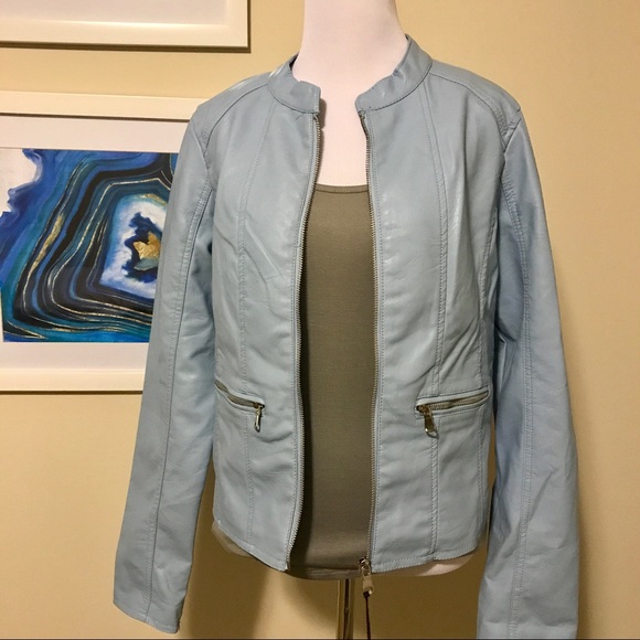 🔥NWT faux leather moto jacket by CAVALINI🔥 - Picture 5 of 8